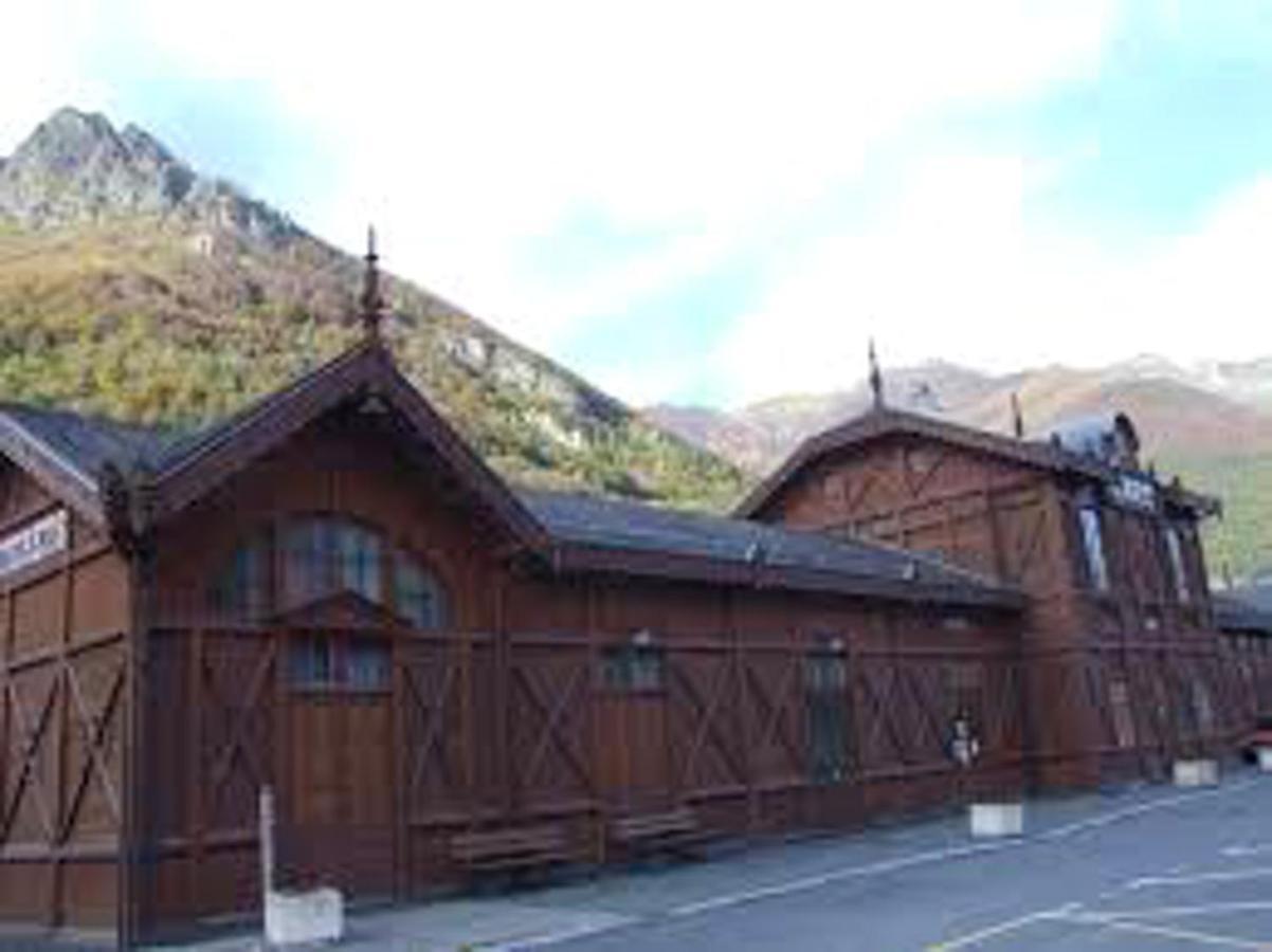 Appartement Charmant A Cauterets 27 M² Vue Sur La Ville Exterior foto